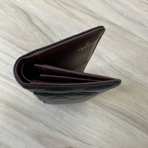 Chanel Yen Wallet Black Quilted Caviar Leather - Picture 8 of 10